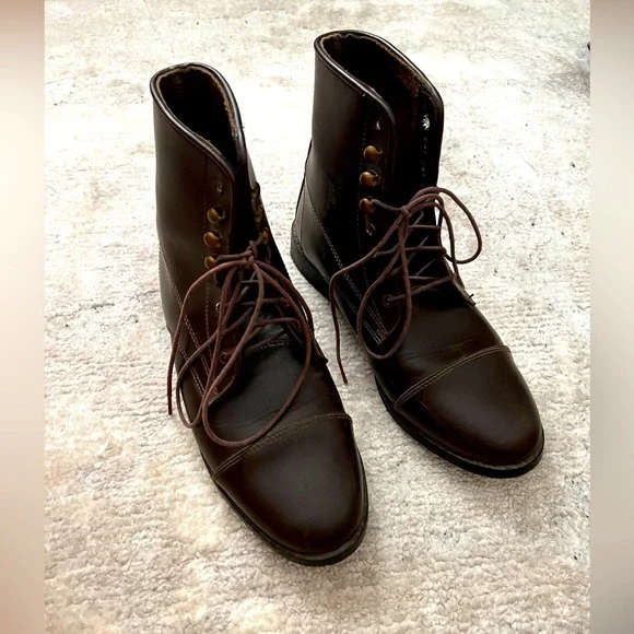Equistar brown leather women’s equestrian short boots. Women’s Size 9 - Picture 2 of 7